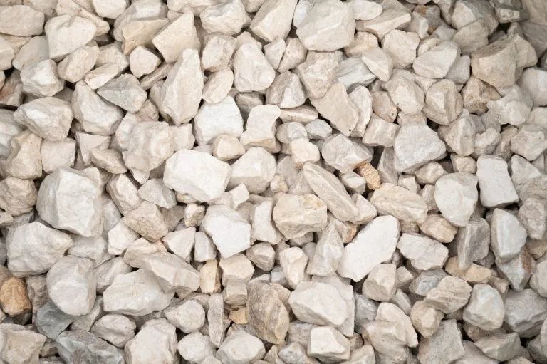 Wet 10/20mm Buff Chippings.