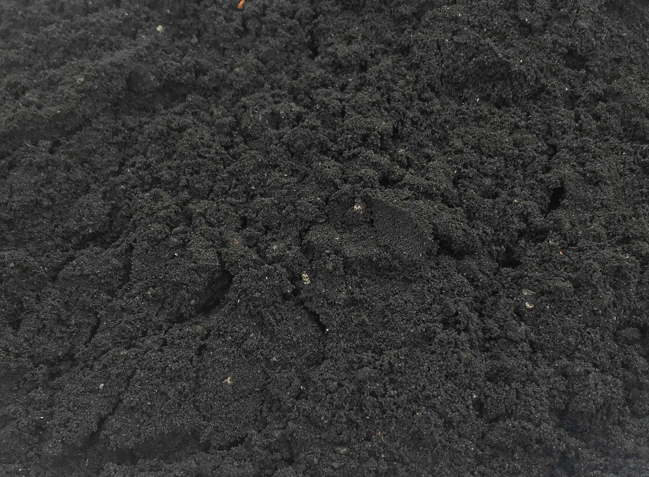 Black Tile Bedding Sand.