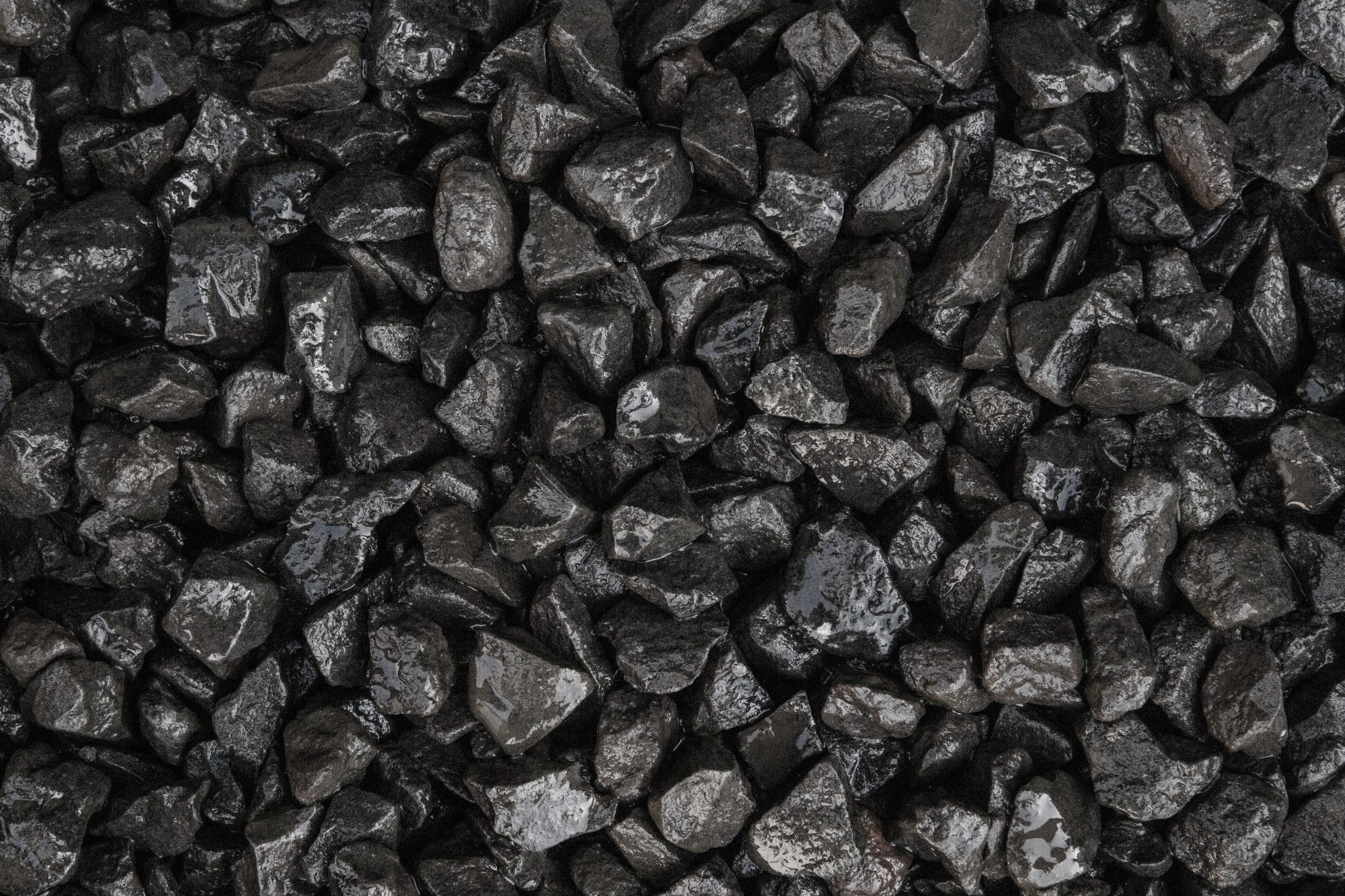 Wet 10/20 mm Black Basalt.